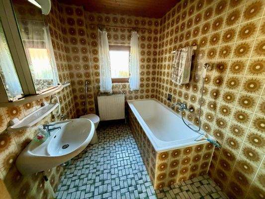 Badezimmer im Erdgeschoss