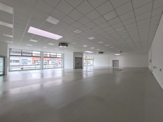 Laden / Ausstellung