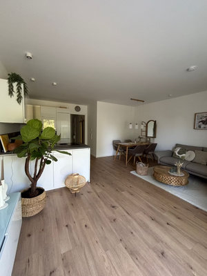 a9db5914-a70e-4e7d-aab1-e15224f9b94c