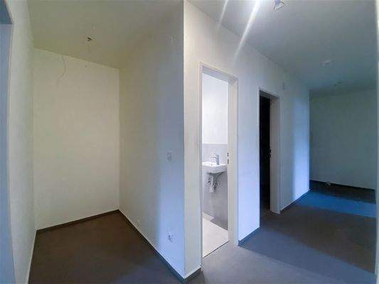 Flur und Abstellnische