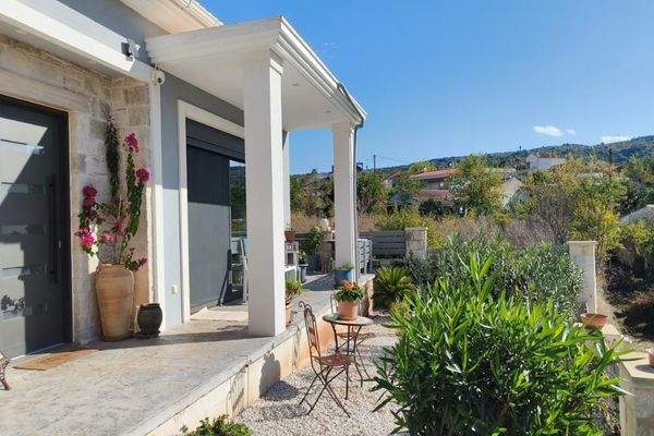 Kreta, Armeni: Charmantes Haus mit Blick auf die White Mountains zu verkaufen