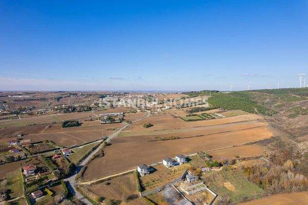 Stunning Homes in İstanbul with Private Pool and Garden