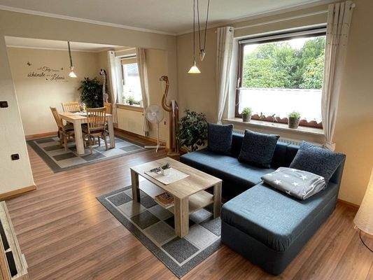 Wohn-/Esszimmer