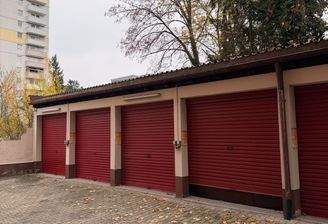 Duplex Garage im Innenhof