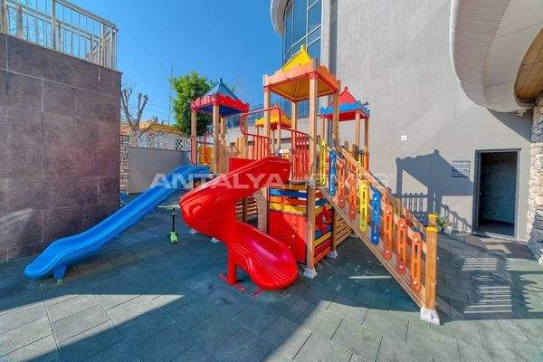 2-Bedroom Furnished Apartment 750 M from the Sea in Alanya