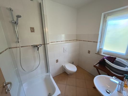 Badezimmer EG