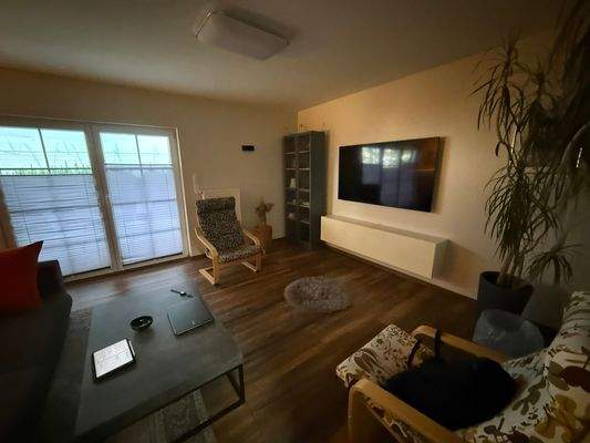 Wohnzimmer mit Fernseher