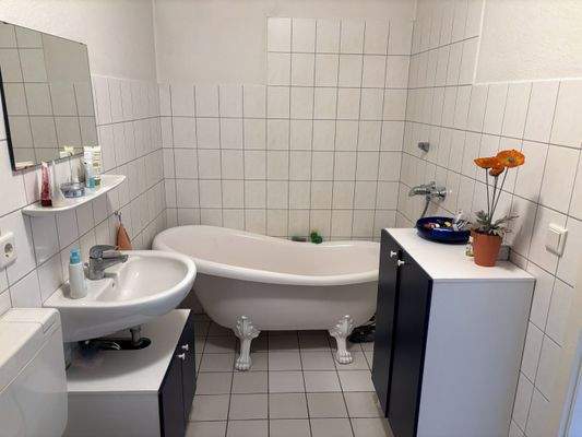 Bad in der Wohnung (Büro)