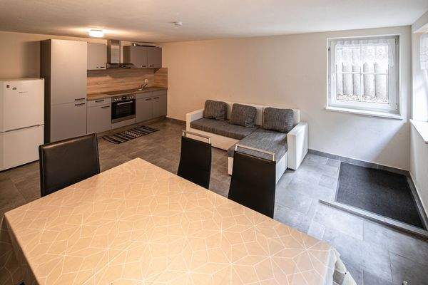 Wohn-Ess-Zimmer in der Einliegerwohnung