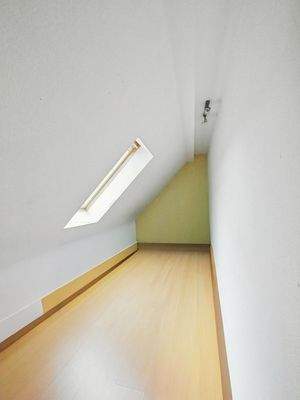 Kinderzimmer 1 b (DG)-2