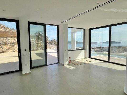 Kreta, Schisma Eloundas: Villa mit 3 Schlafzimmern und Pool bietet einen atemberaubenden Meerblick auf Elounda