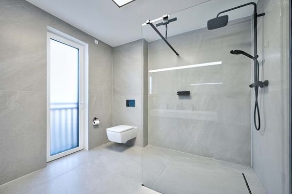 Badezimmer 2