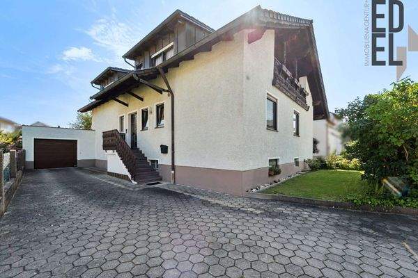 Außenansicht Zweifamilienhaus