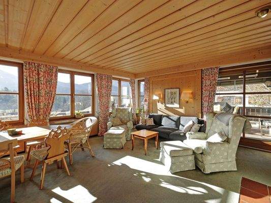 Wohnzimmer mit Terrassenzugang