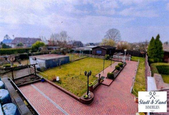 Garten von der Terrasse.jpg