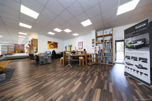 Verkaufsraum Richtung Innenhof