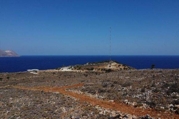 Kreta, Kokkino Chorio: Grundstück in ruhige Lage mit majestätischer Aussicht zu verkaufen