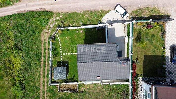 Detached Villa with Private Landscaping in Akköy