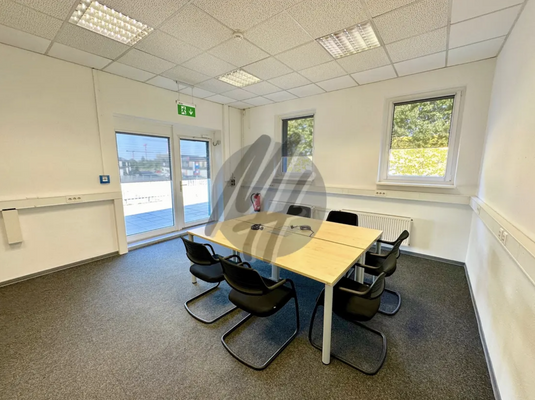 INFOS UNTER: 06171-586000