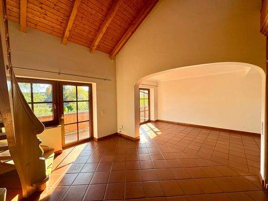 Wohnbereich mit Balkonzugang