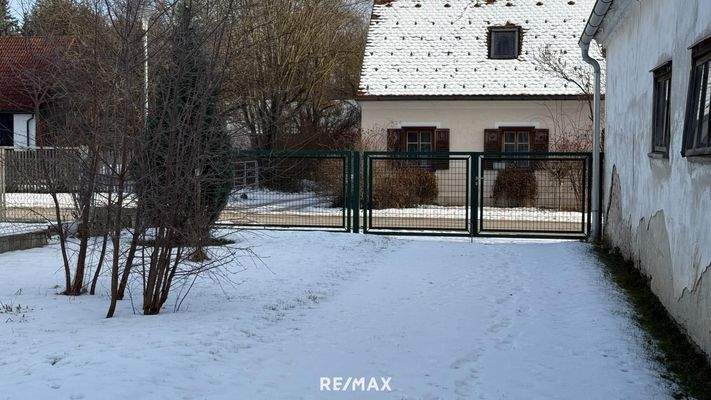 hintere Einfahrtstor