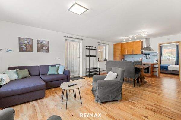 Wohn-Ess-Küchebereich TOP1