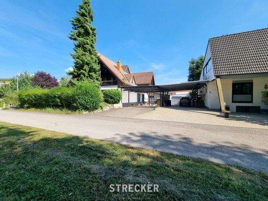 Außenaufnahme mit zufahrt