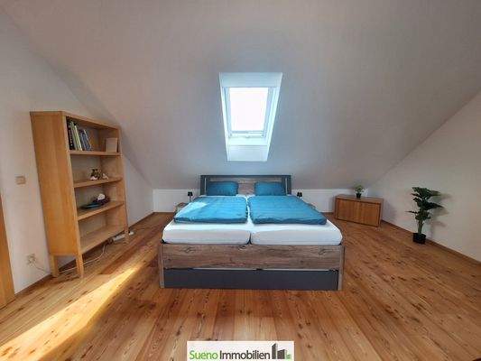Schlafzimmer 1 Dachgeschoss