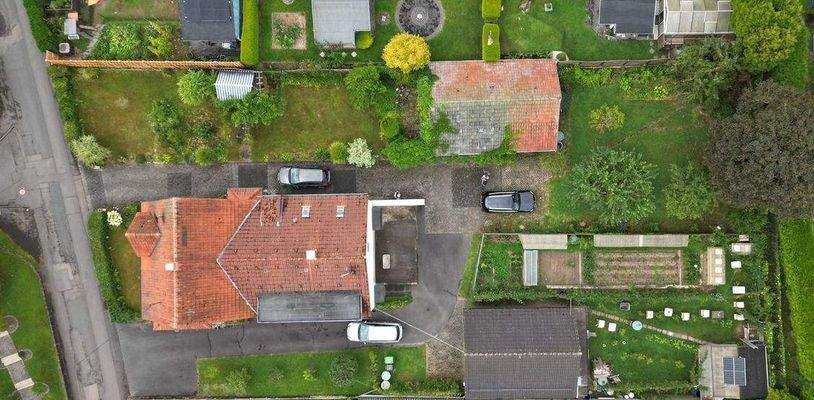 Ansicht vom gesamten Grundstück 