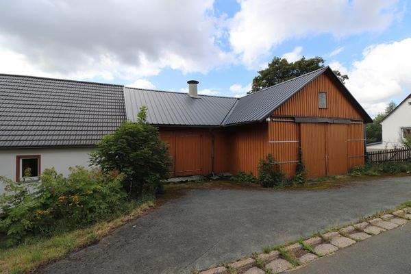 Scheune straßenseitig