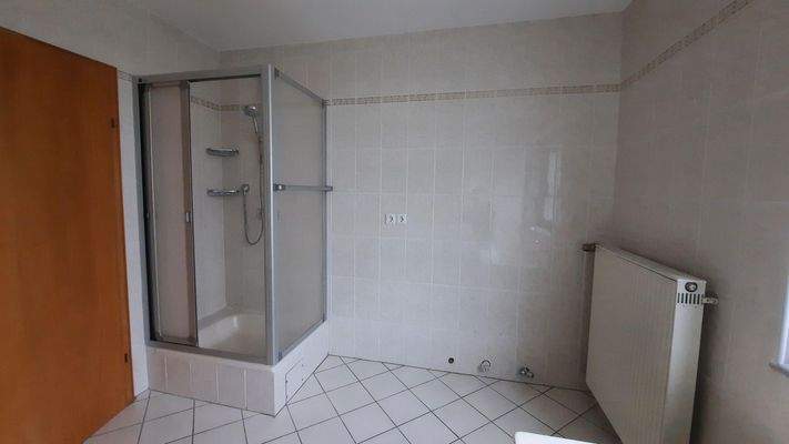 Dusche - Waschmaschine