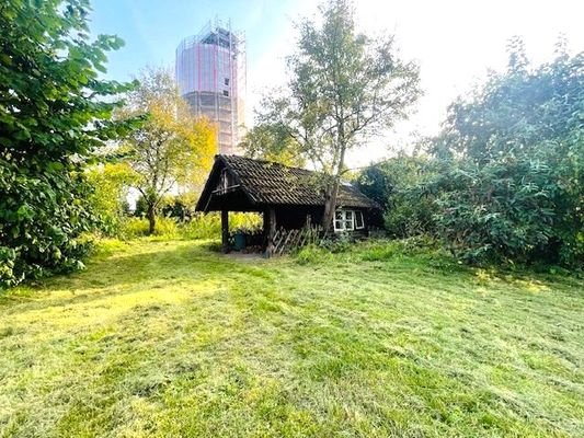 Garten Holzhütte.jpg