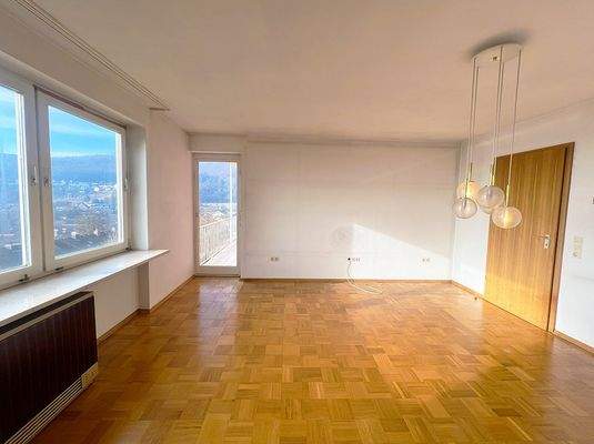 Essen mit Balkon.jpg