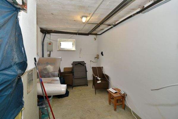 Abstellraum/Vorratskeller (UG)