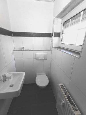 Wohnung 2 - Gäste-WC EG