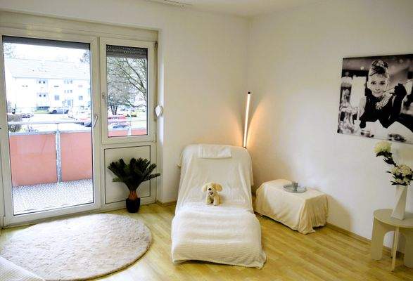 Wohnbereich m. Zug. Südbalkon