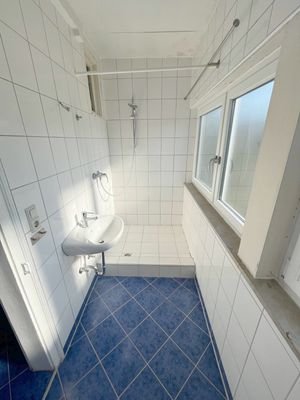 Dusche OG.jpg