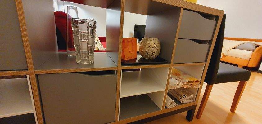 Wohnzimmer Raumteiler mit Stauraum