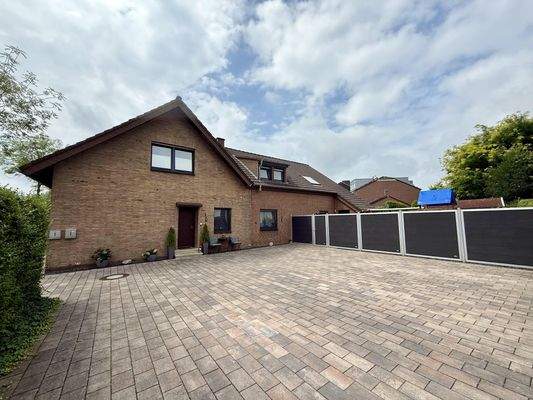 Zwei Einheiten - Zwei Eingänge