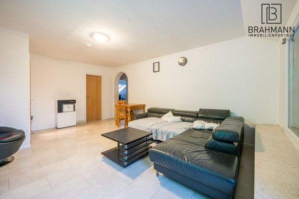 Wohn- und Essbereich mit Blick in Richtung Schlafzimmer