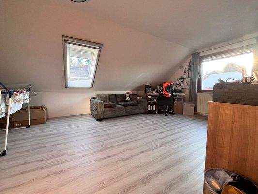 Schlafzimmer2 / Kinderzimmer OG