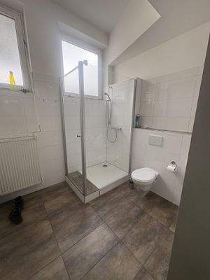 Dusche mit WC