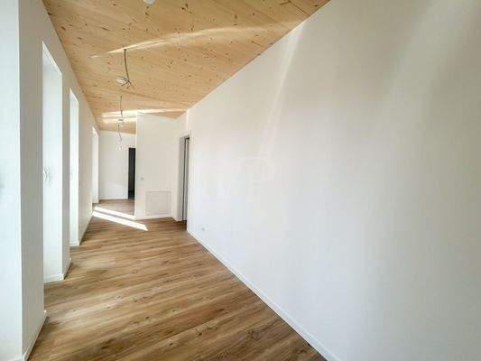 Flur und- Ankeidebereich