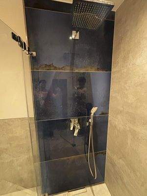 Exklusiv-Ausstatt. in Bädern