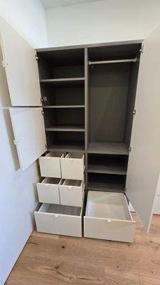 Fächer und Auszüge 