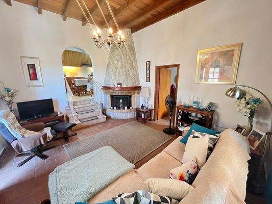 House For Sale In Nio Chorio IMG-20250603-WA0025.j