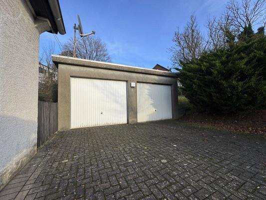 Doppelgarage