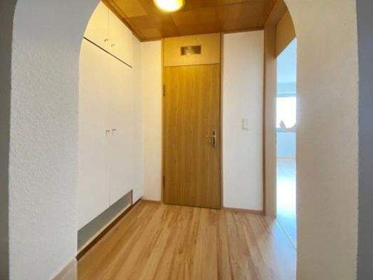 15-2.OG links Flur 1.jpg