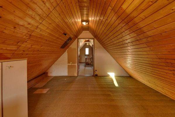 Bühne Raum 2 v. hinten