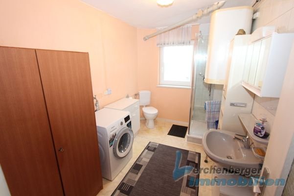 Badezimmer EG